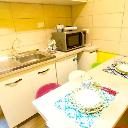 Appartement One Bedroom With Wifi At *